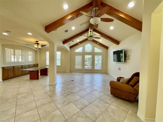 Building Photo - 20603 Highland Lake Loop