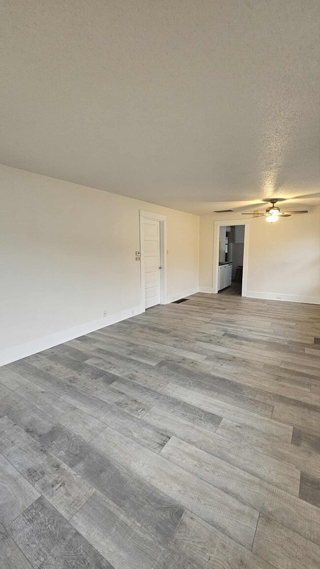 Building Photo - 602 Louviers Ave