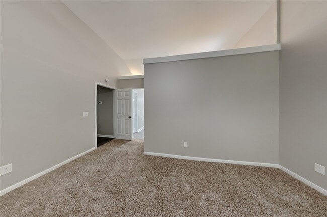 Building Photo - 10011 Storm Meadow Dr