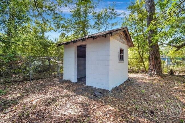 Building Photo - 405 S Baldwin Cir
