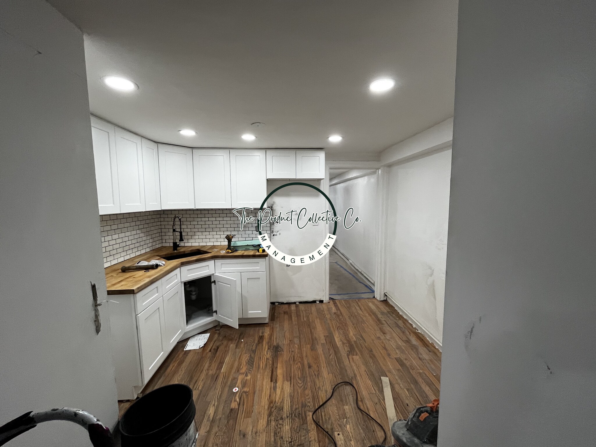 Building Photo - 125 E 39th St