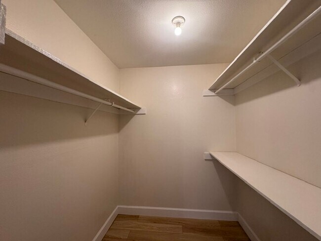Building Photo - 576 N Bellflower Blvd