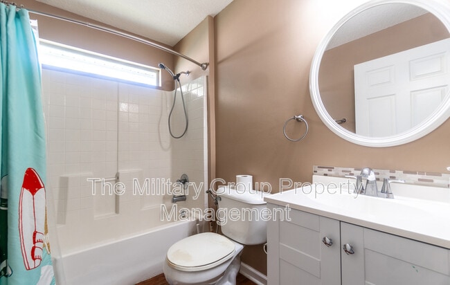 Building Photo - 14215 Sea Eagle Dr