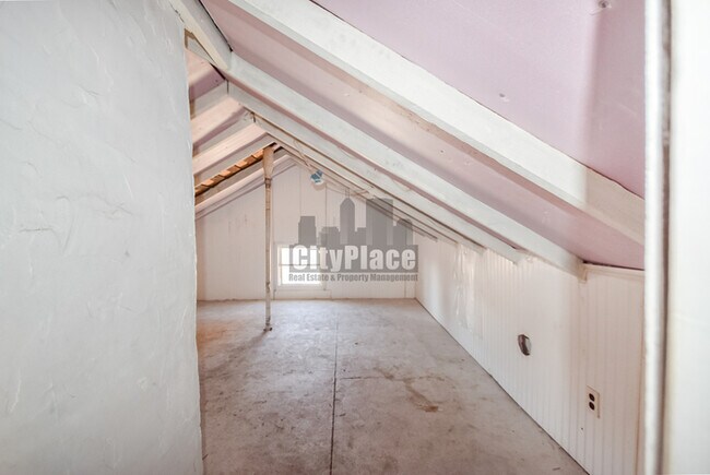 Building Photo - 2012 Olive St