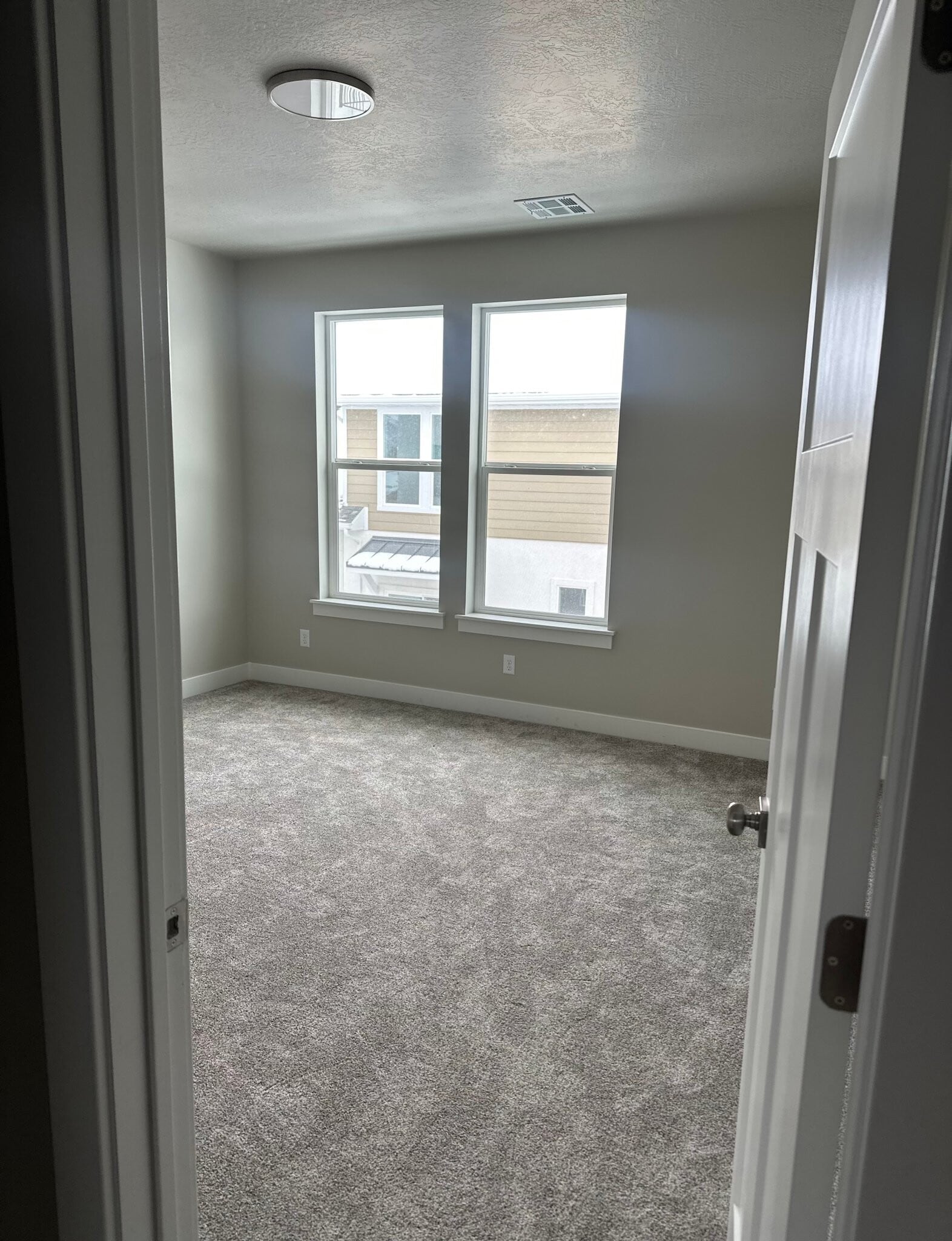 Building Photo - 1078 S 2810 E