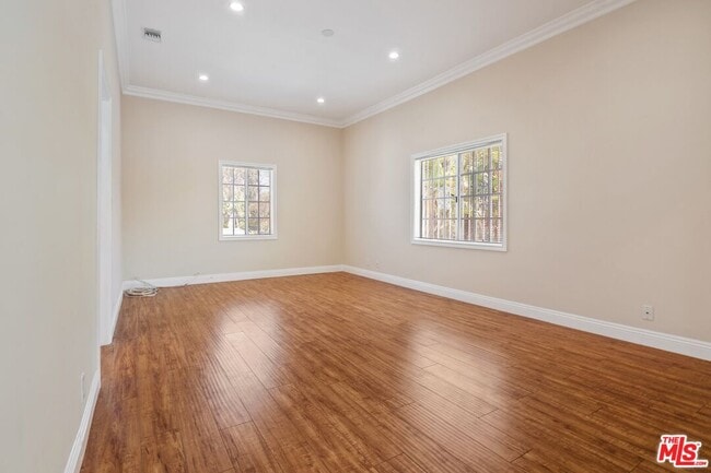 Building Photo - 2151 Glendon Ave