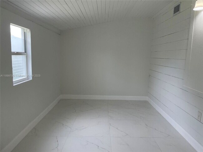 Building Photo - 7631 NW 4th Ave