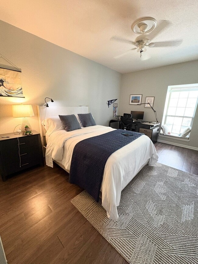 Building Photo - 2475 Underwood St