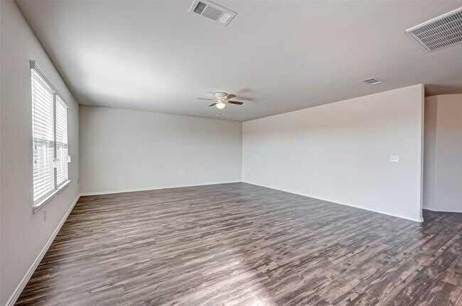 Building Photo - 24123 Noble Darcy Ln