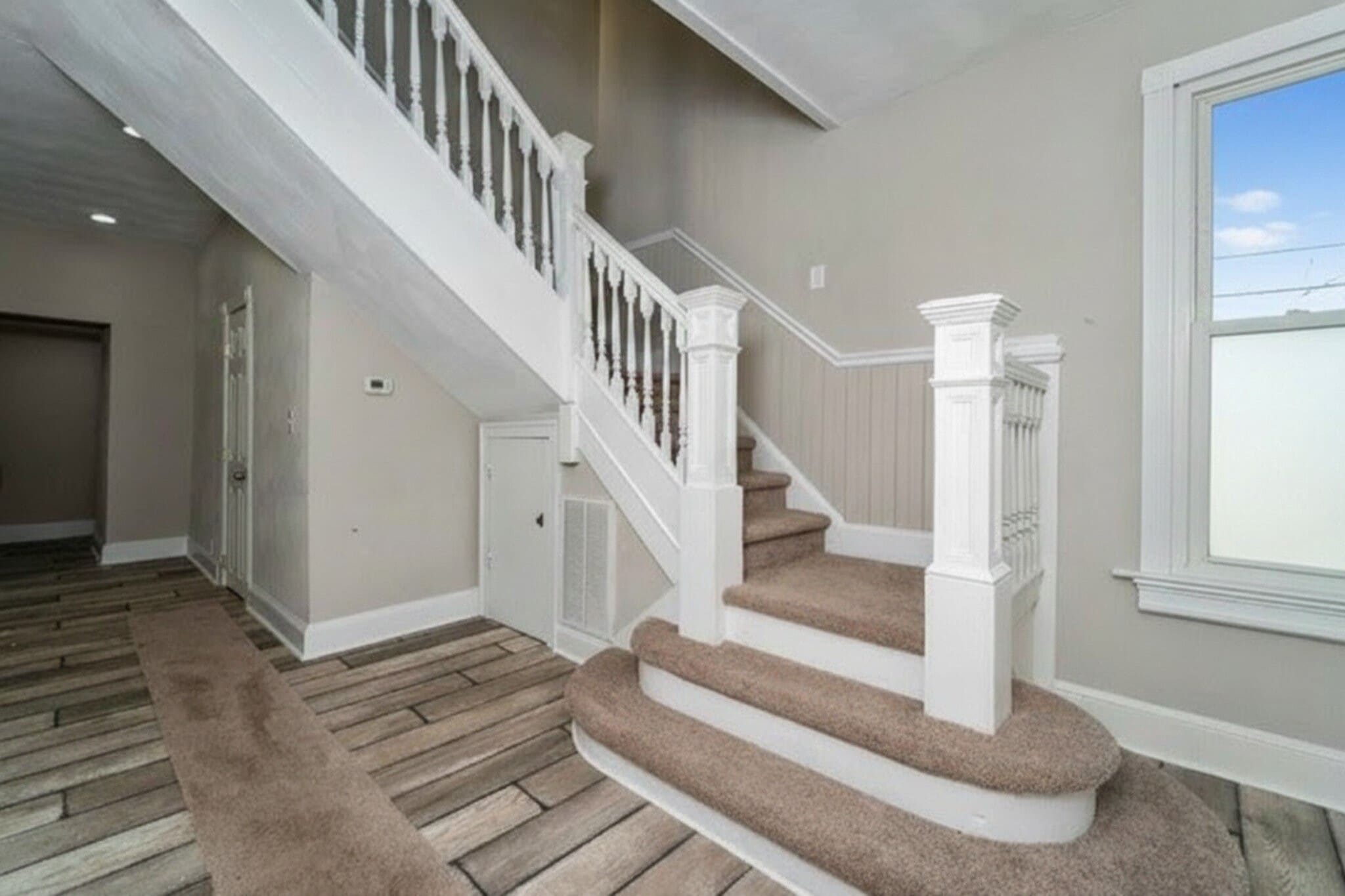 Building Photo - 3027 Grandy Ave