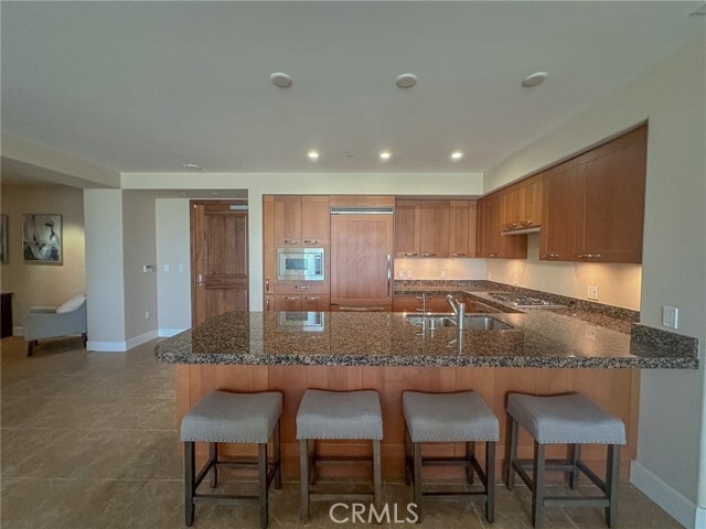 Building Photo - 5068 Scholarship