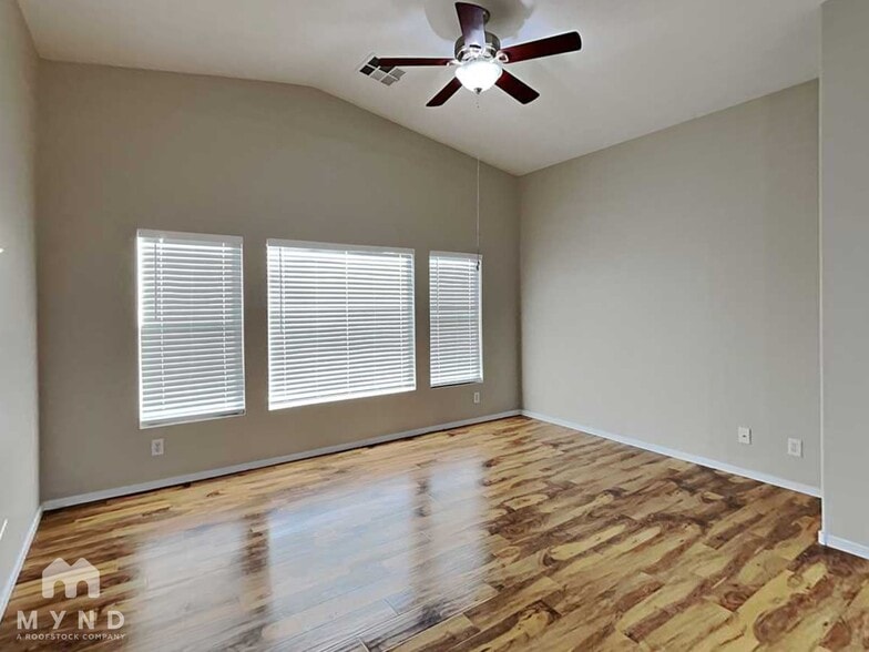 Building Photo - 2590 Alias Smith Dr