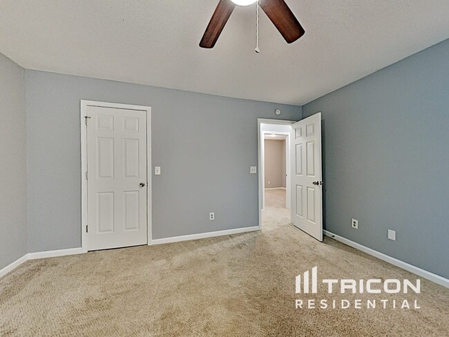 Building Photo - 207 Gun Range Rd