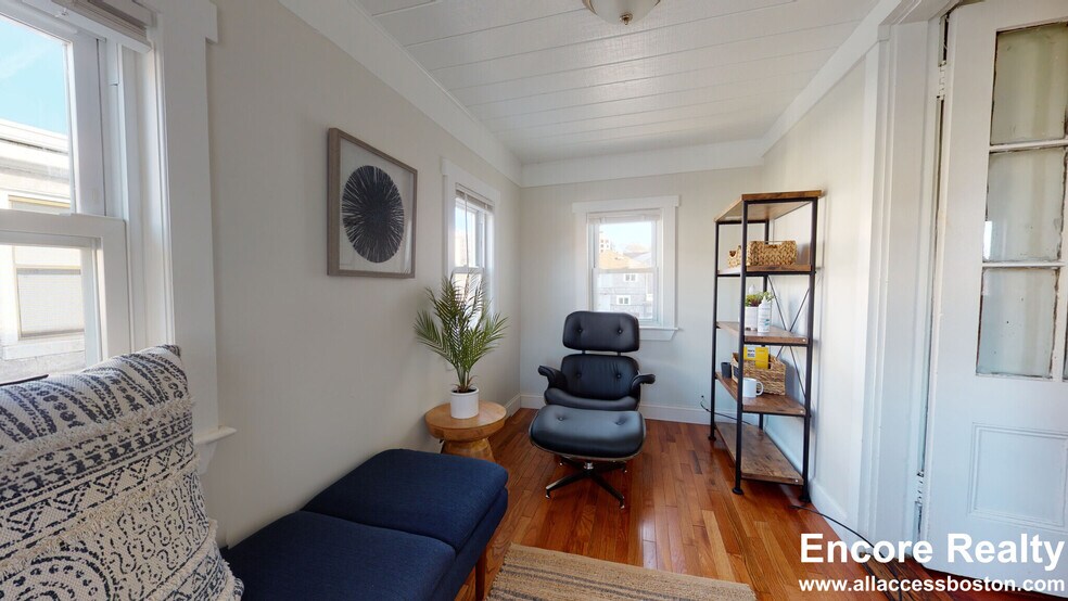 Building Photo - 14 Winship St