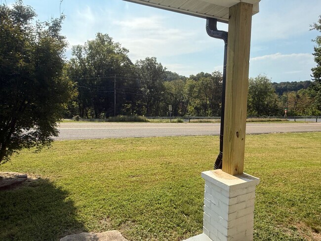 Building Photo - 1414 Muddy Creek Rd