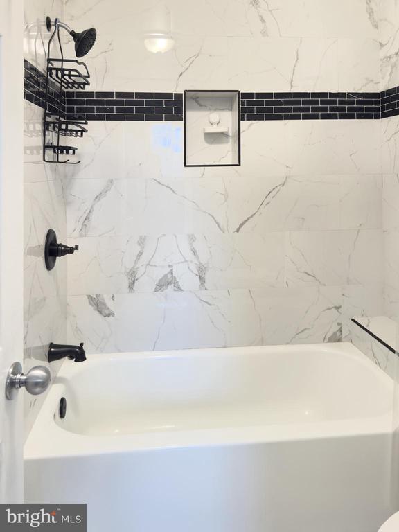 Building Photo - 12826 Camellia Dr