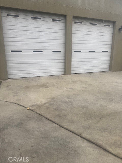 Building Photo - 528 E 238th Pl