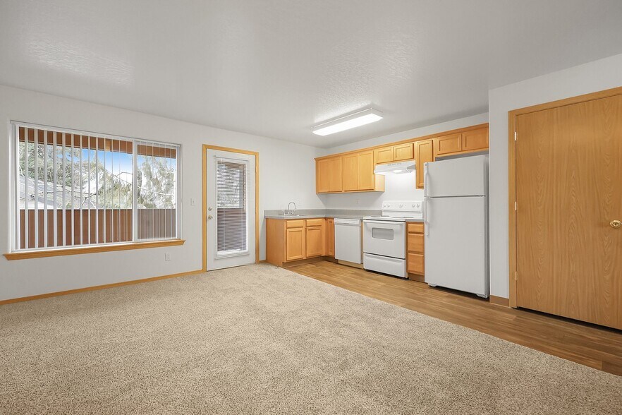 Zachary Park Apartments 3601 NE 162nd Ave Portland OR 97230