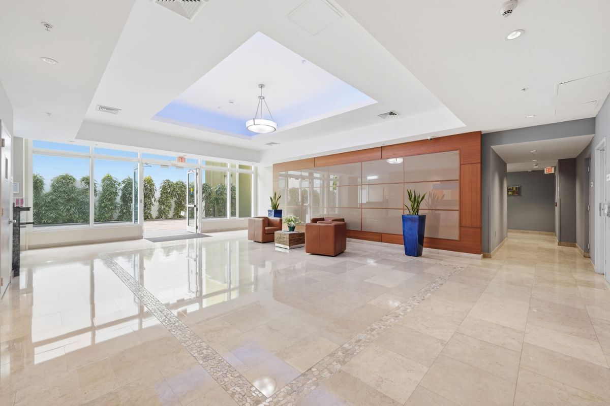 Building Photo - 3180 SW 22nd Terrace