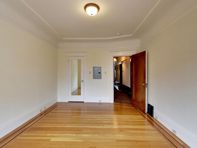 Building Photo - 1344-1346 Chestnut Street (1331r)