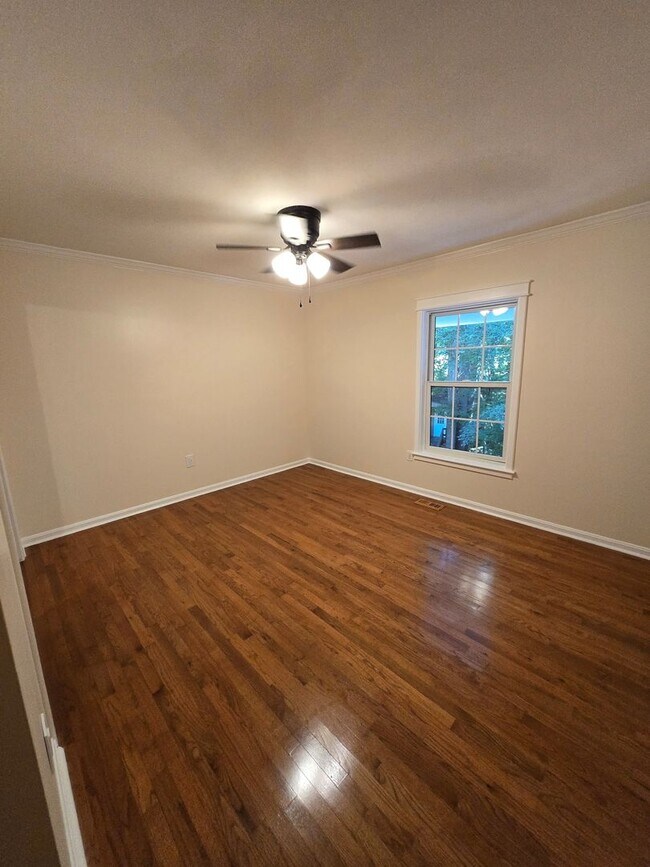 Building Photo - Beautiful Big Home in Huntingtown