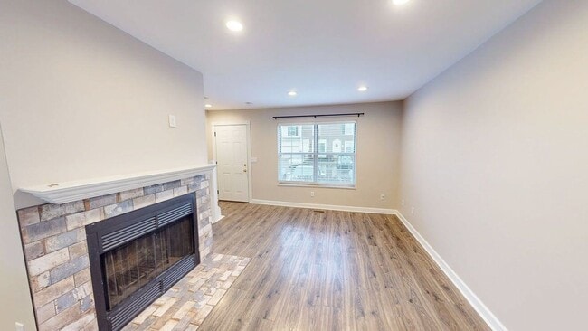 Building Photo - 5078 Stoneybrook Blvd