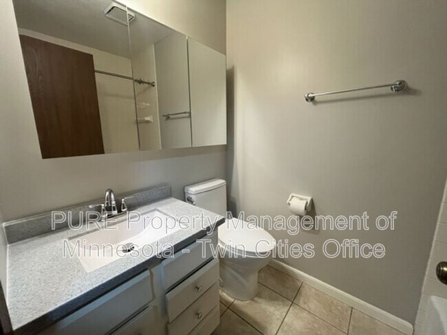 Building Photo - 9276 Indian Blvd S