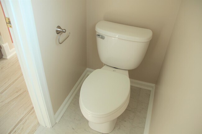 Building Photo - 107 Enchanted Way
