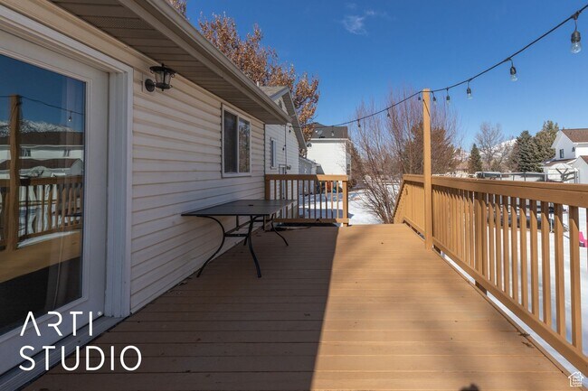 Building Photo - Spacious 5-Bedroom Home in Morgan – $500 O...