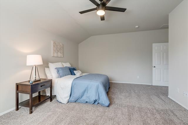 Building Photo - 1413 Ravenwood Dr