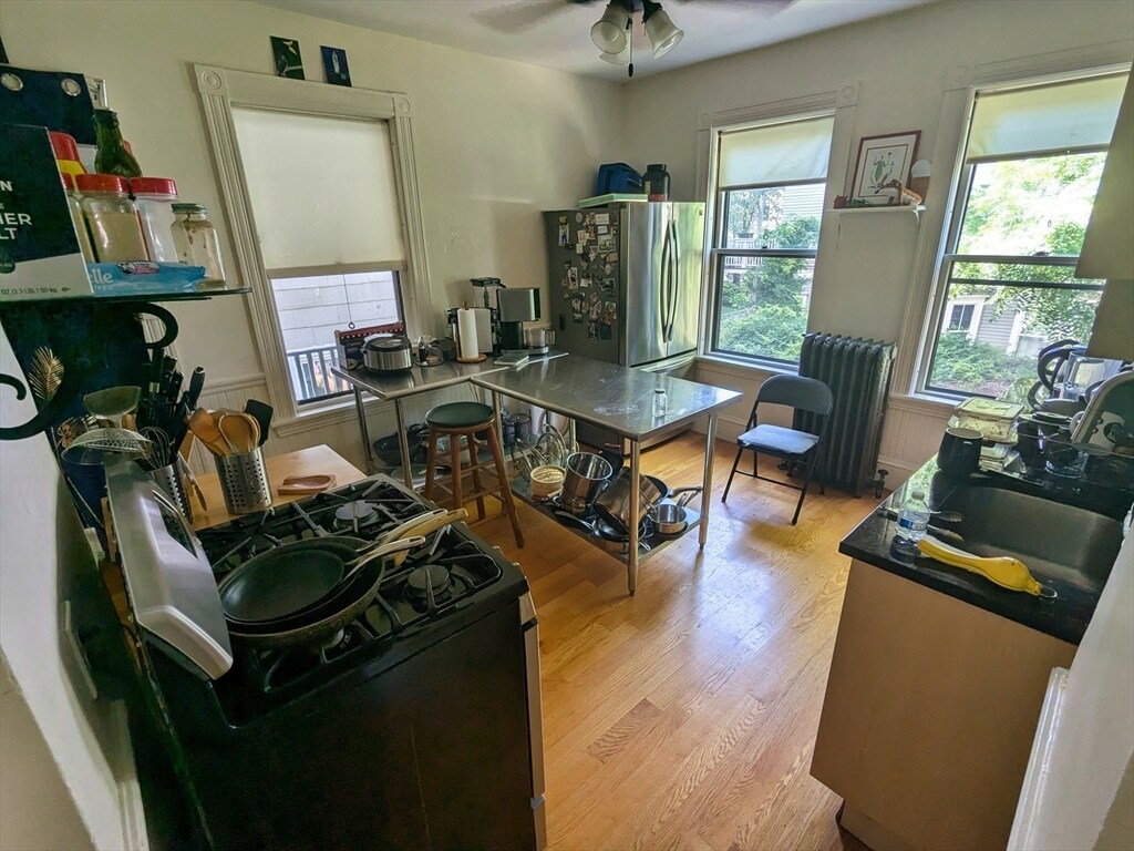 Building Photo - 74 Highland Ave