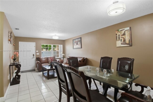 Building Photo - 7141 SW 158th Ct