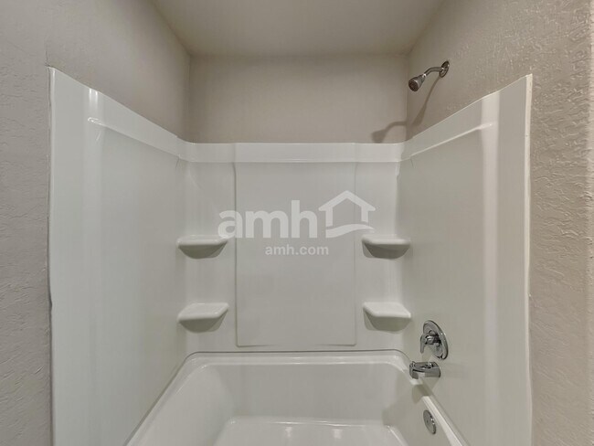 Building Photo - 10515 Varmus Dr