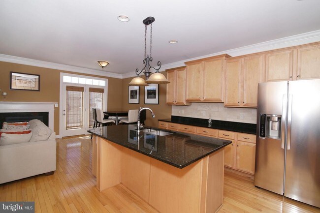 Building Photo - 435 Belmont Bay Dr