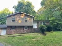 Building Photo - 4045 Brookcrest Dr