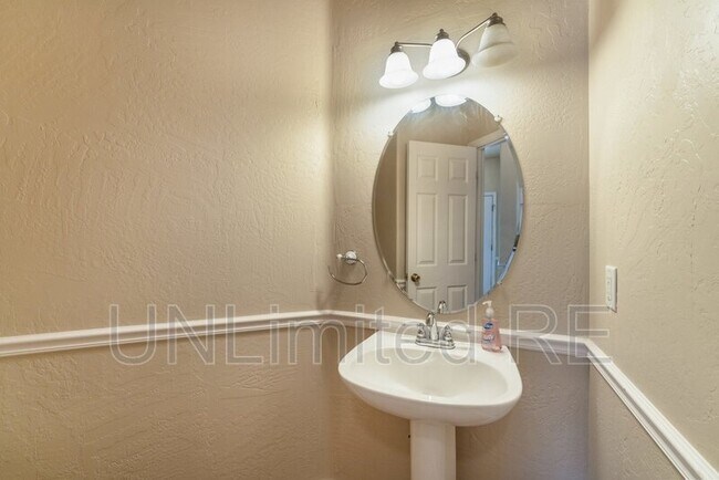 Building Photo - 3787 S Wild West Trail