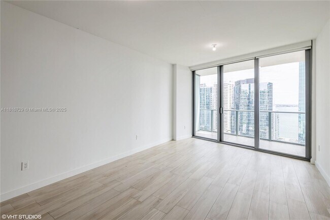 Building Photo - 1300 S Miami Ave