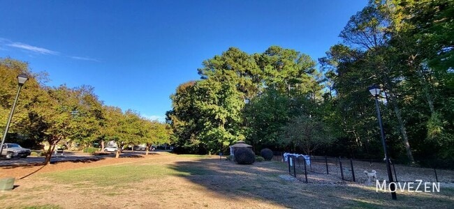 Building Photo - 1608 Township Cir