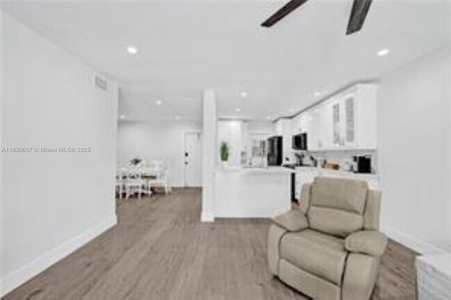 Building Photo - 4100 N 58th Ave