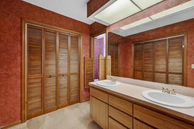 Building Photo - Spacious 2/2 in Leesburg Near Treadway Elementary – Bonus Room