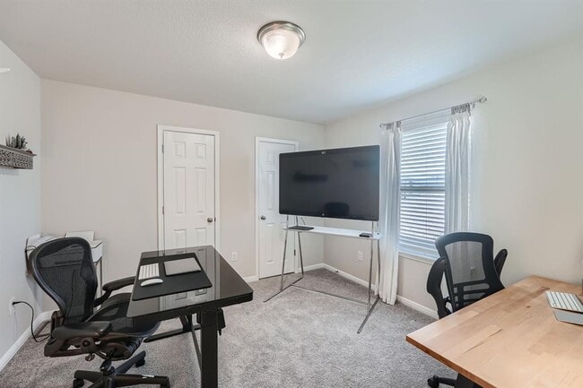 Building Photo - 1205 Falconer Wy