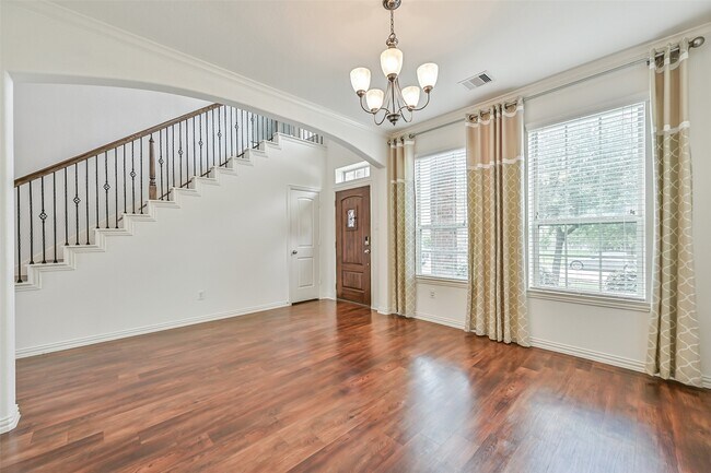 Building Photo - 4511 Apple Point Ln
