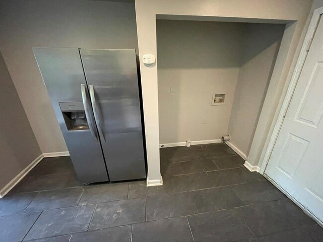 Building Photo - 1642 Mary George Ave NW