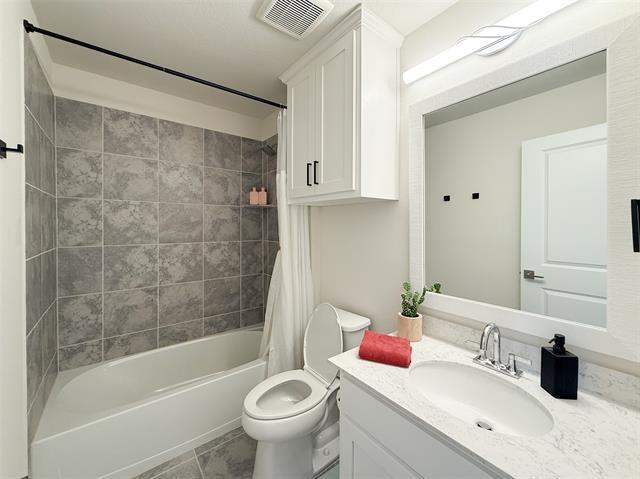 Building Photo - 1308 Redbrick Ln