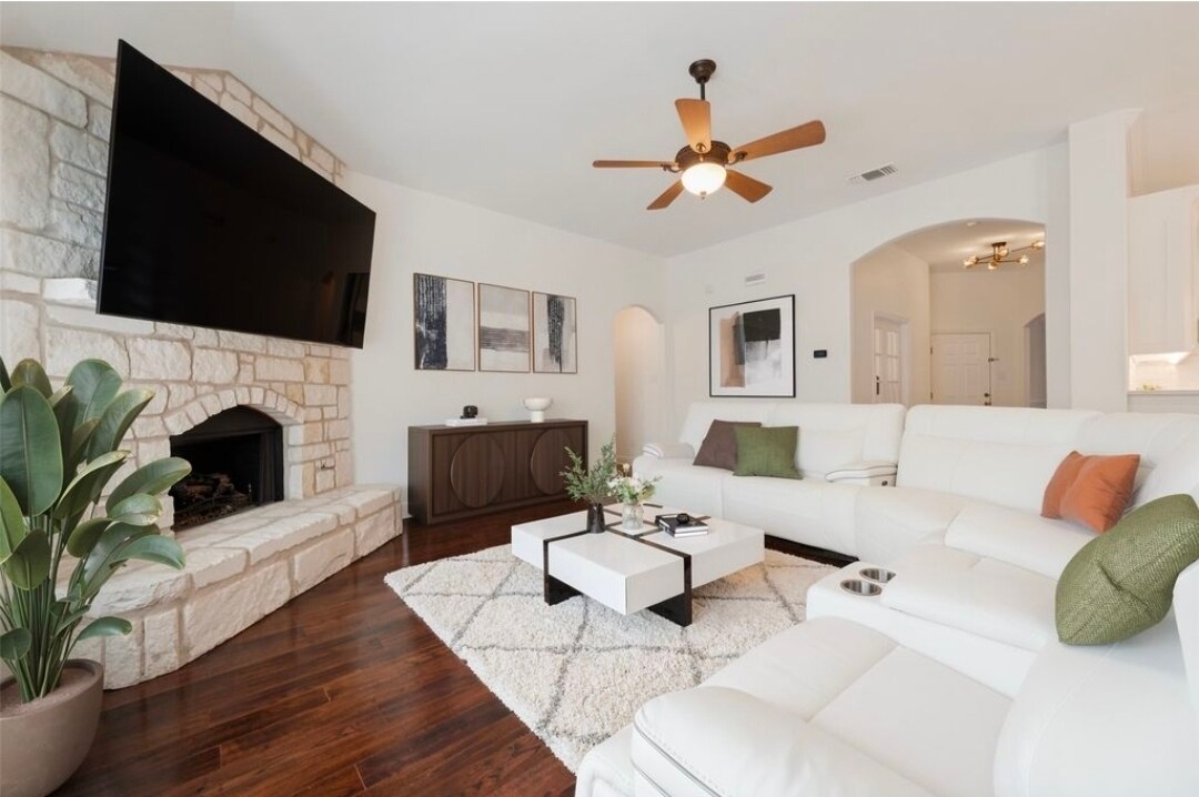 Building Photo - 7428 Boulder Creek Dr