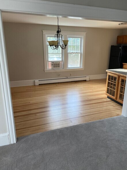 Building Photo - 51 Buckthorne Ave
