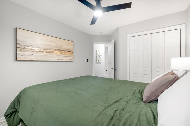 Building Photo - 420 Alpha St