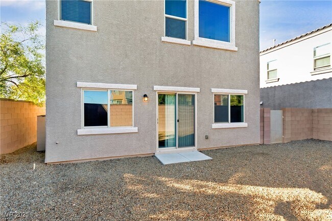 Building Photo - 9404 Sand Tiger Ave