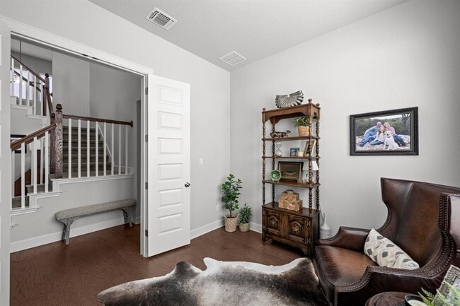 Building Photo - 181 Village Oak Dr