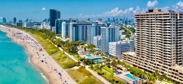 Building Photo - 2555 Collins Ave